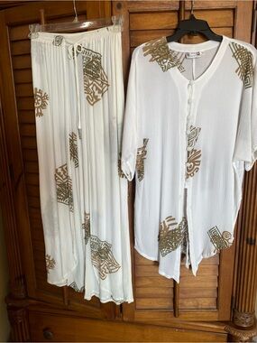 Chantik Handcrafted pants and top set in Bali size Small